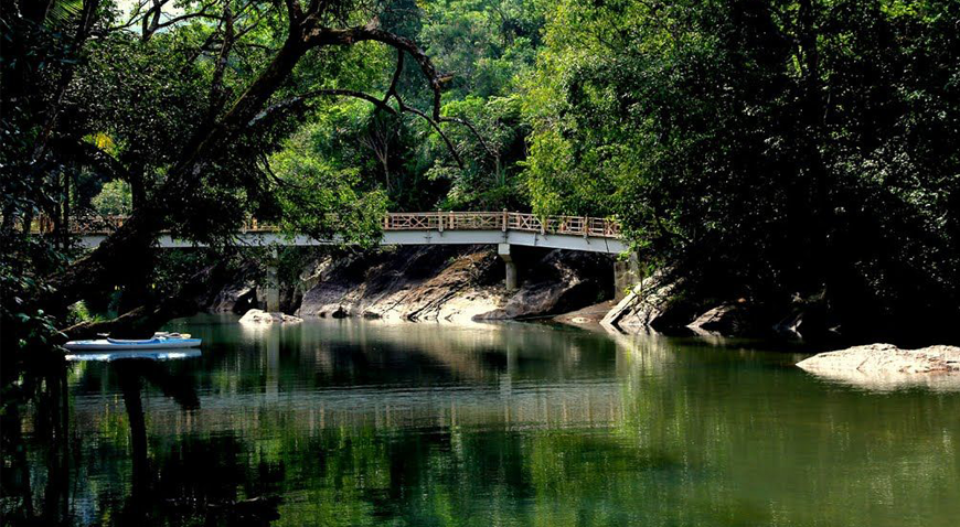 Khu du lịch Ba Hồ